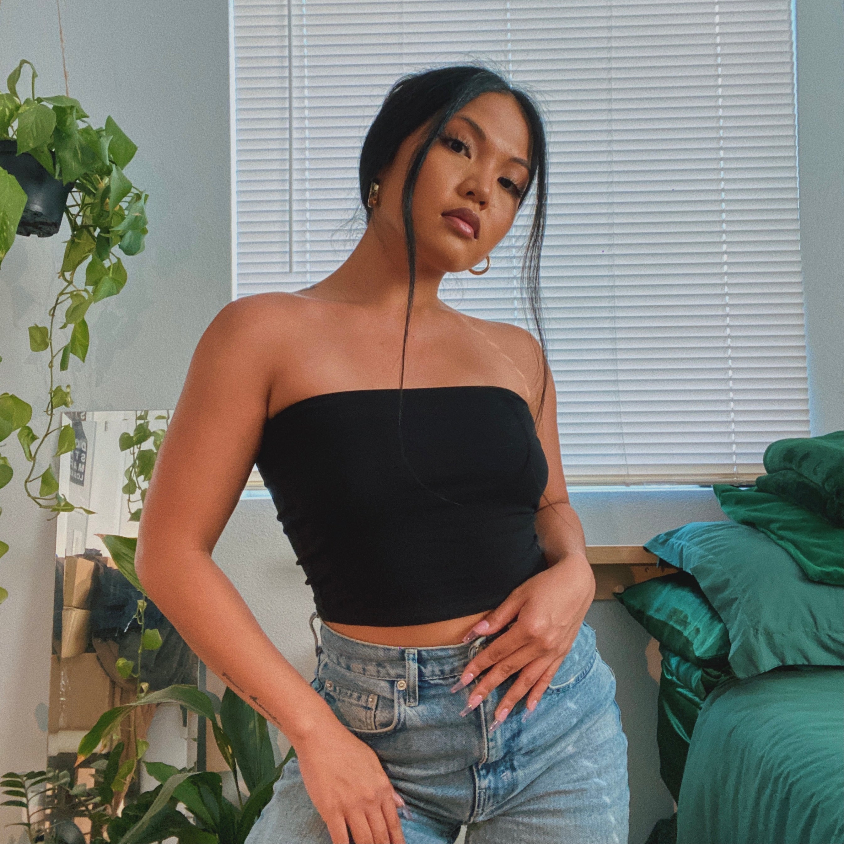 Closeout Women's Cropped Strapless Tube Top