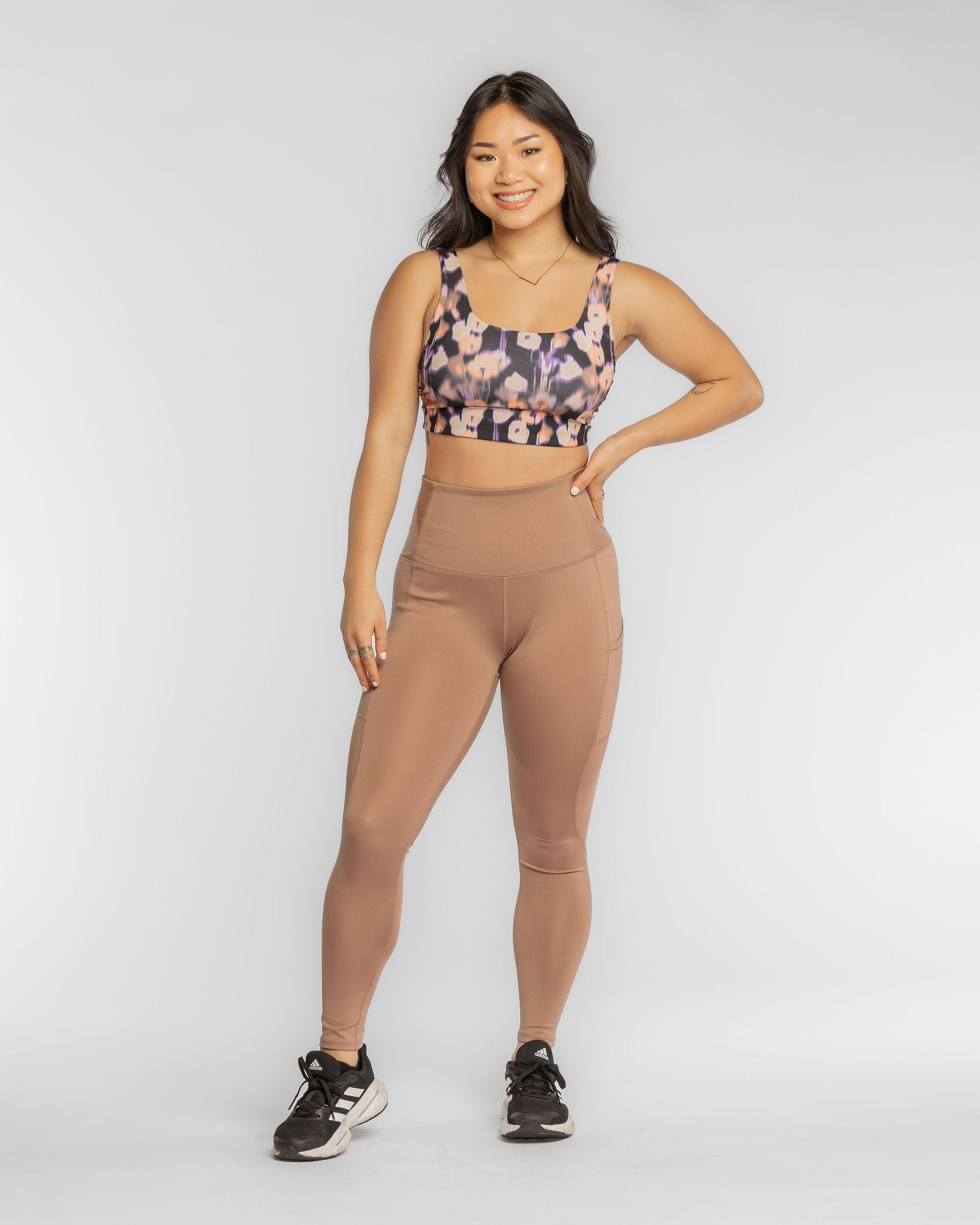 Hi Five Pocketed High-waist Legging