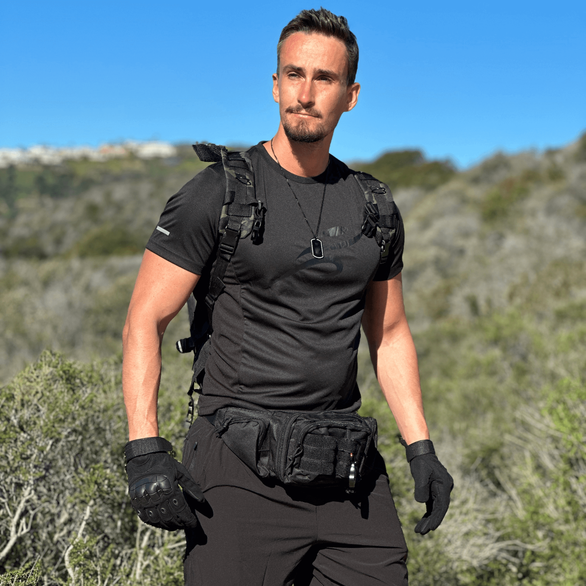 Touchscreen-Ready Outdoor Tactical Gloves