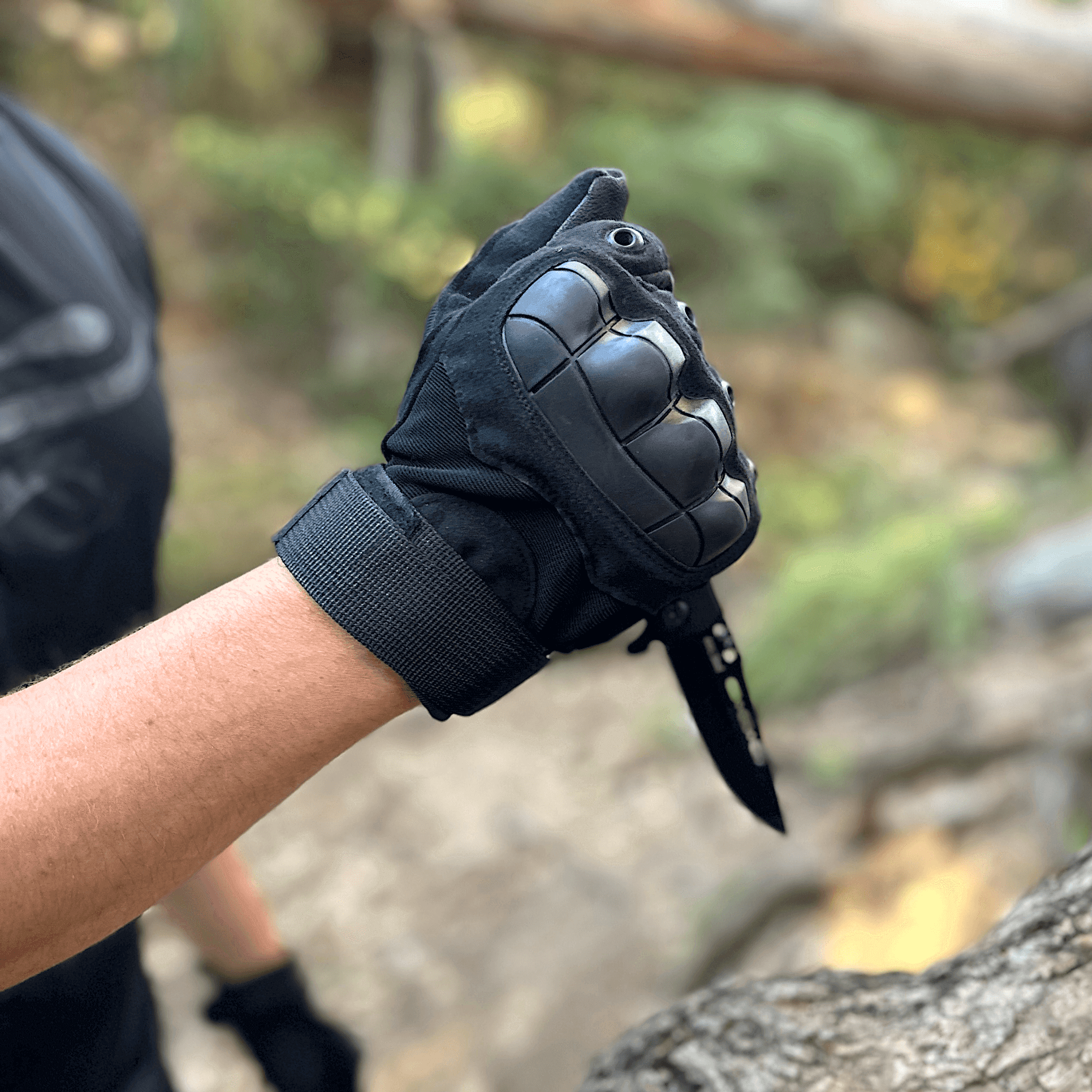 Touchscreen-Ready Outdoor Tactical Gloves
