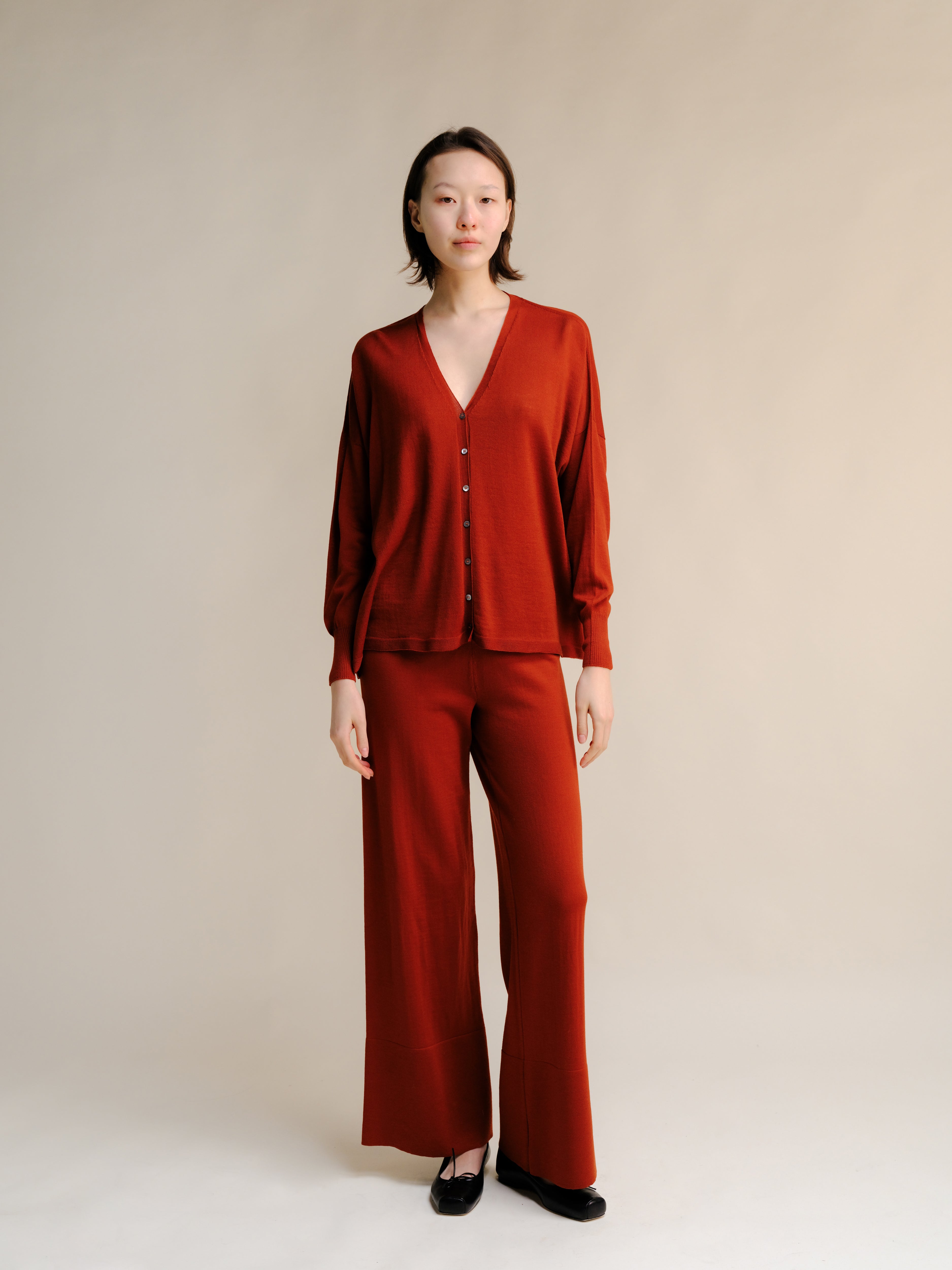Extra Fine Merino Wool Oversized V-Neck Cardigan (3D-Knit)
