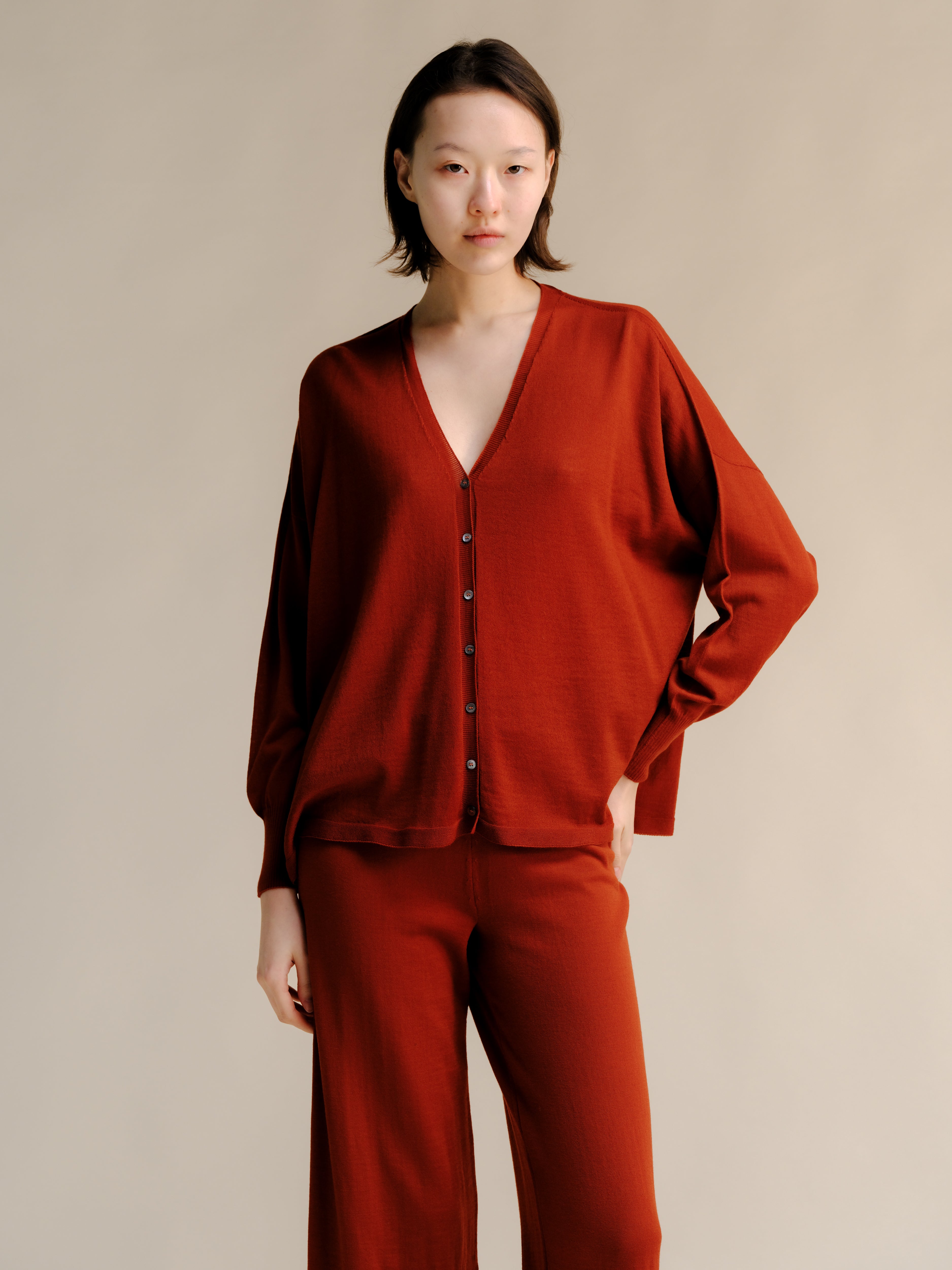 Extra Fine Merino Wool Oversized V-Neck Cardigan (3D-Knit)