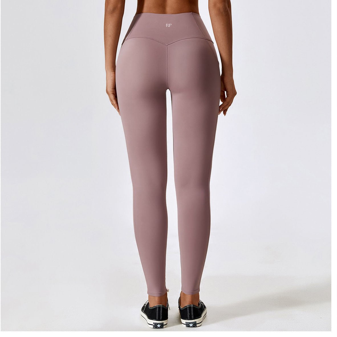 Marni Pocket Leggings, women's high-waisted leggings with side pockets by The Friday Feeling