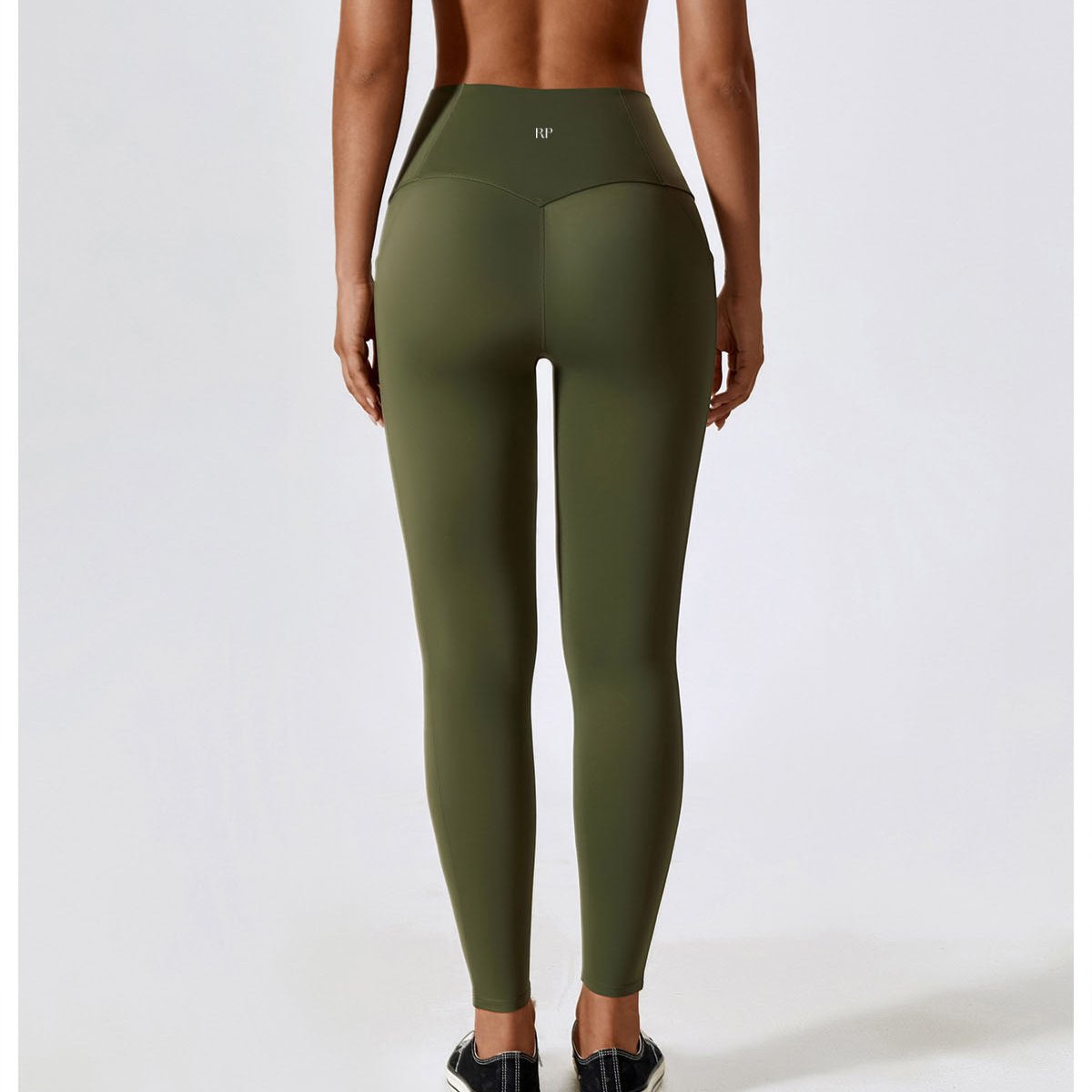 Women's workout leggings with side pockets, Marni Pocket Leggings by The Friday Feeling